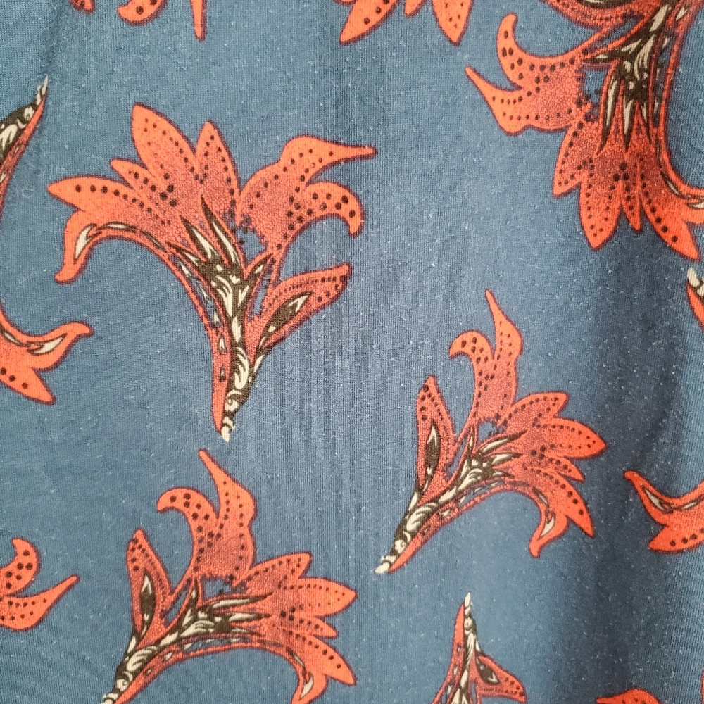 LuLaRoe Randy baseball tee - Picture 4 of 7